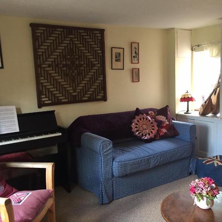 Lou'S B&B Theale  Εξωτερικό φωτογραφία