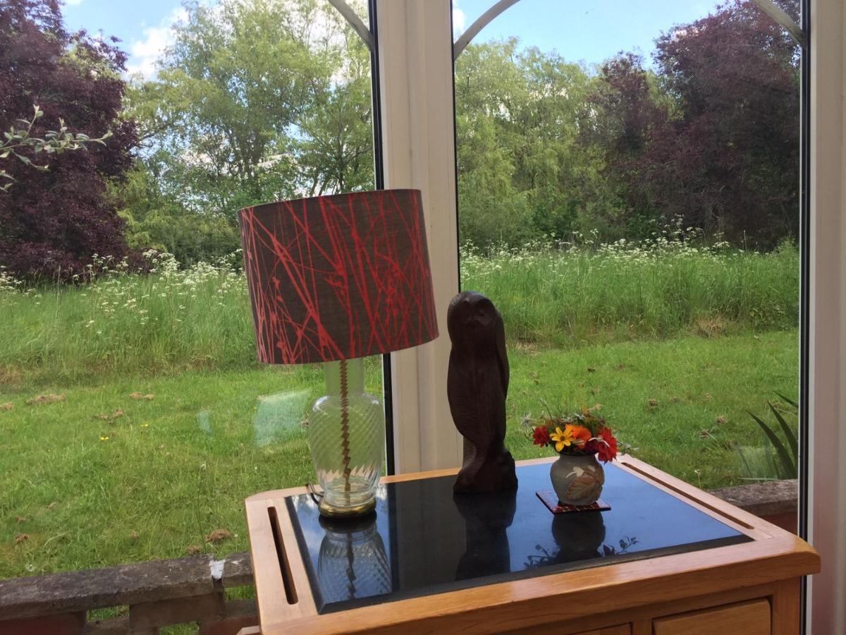 Lou'S B&B Theale  Εξωτερικό φωτογραφία
